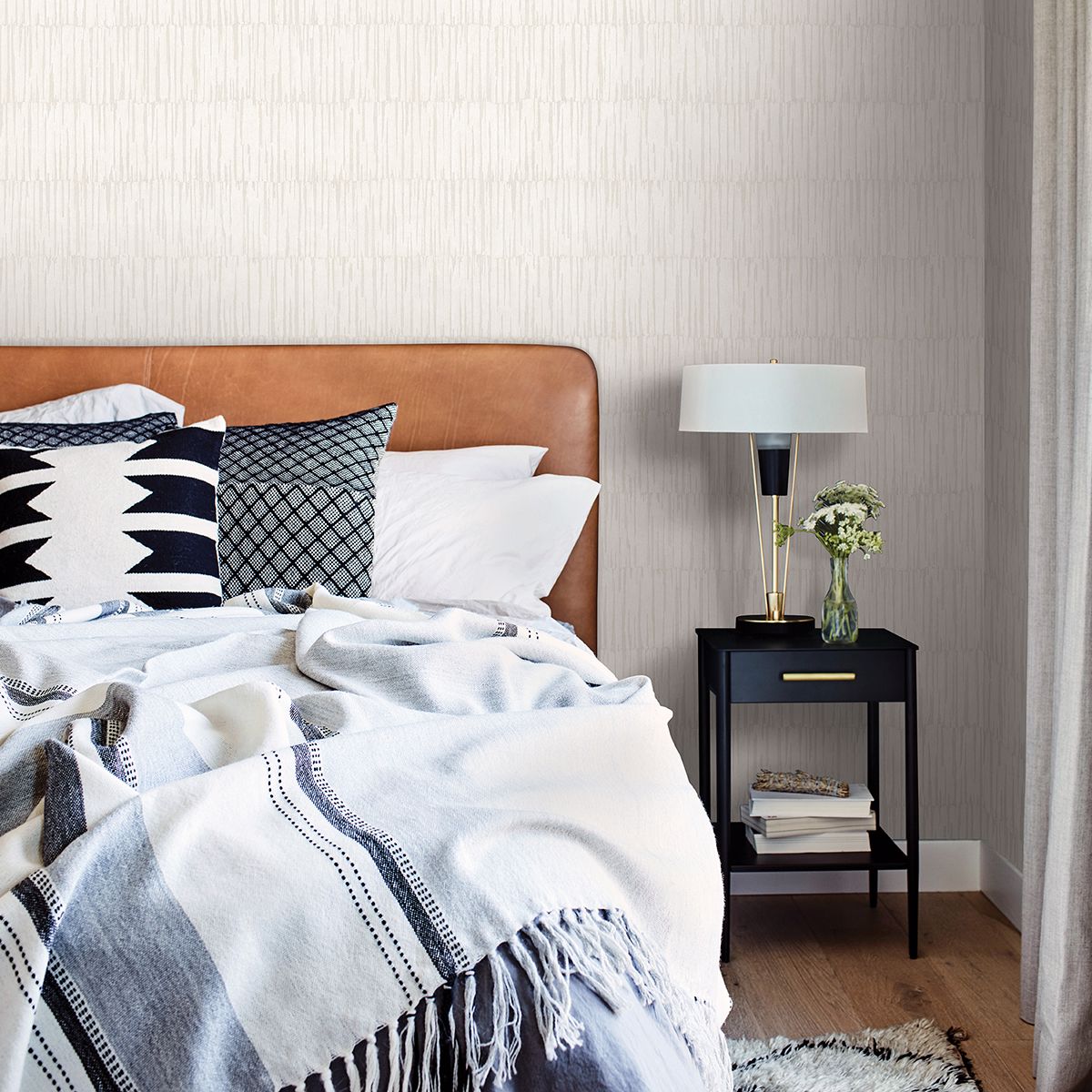 Zandari Cream Distressed Texture Wallpaper - Distressed Wallpaper