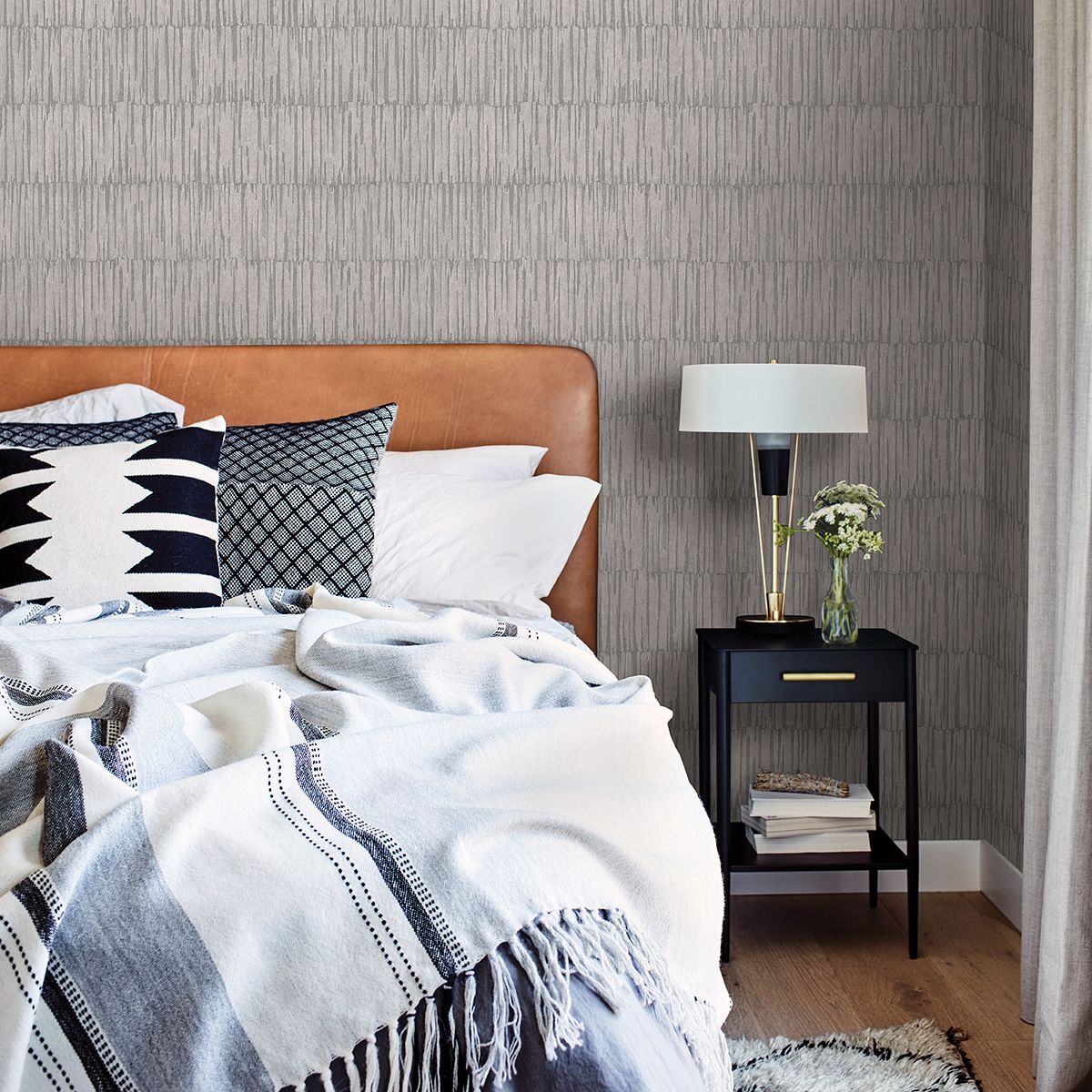 Zandari Light Grey Distressed Texture Wallpaper - Distressed Wallpaper