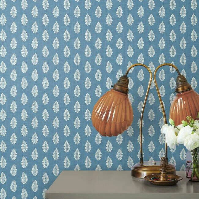 Leaf Pendant Wallpaper by Grandmillennial Wallpaper