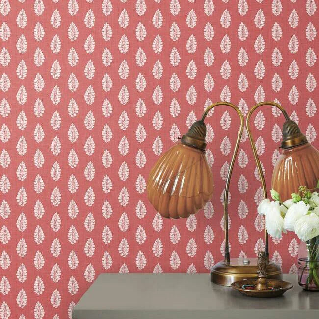 Leaf Pendant Wallpaper by Grandmillennial Wallpaper