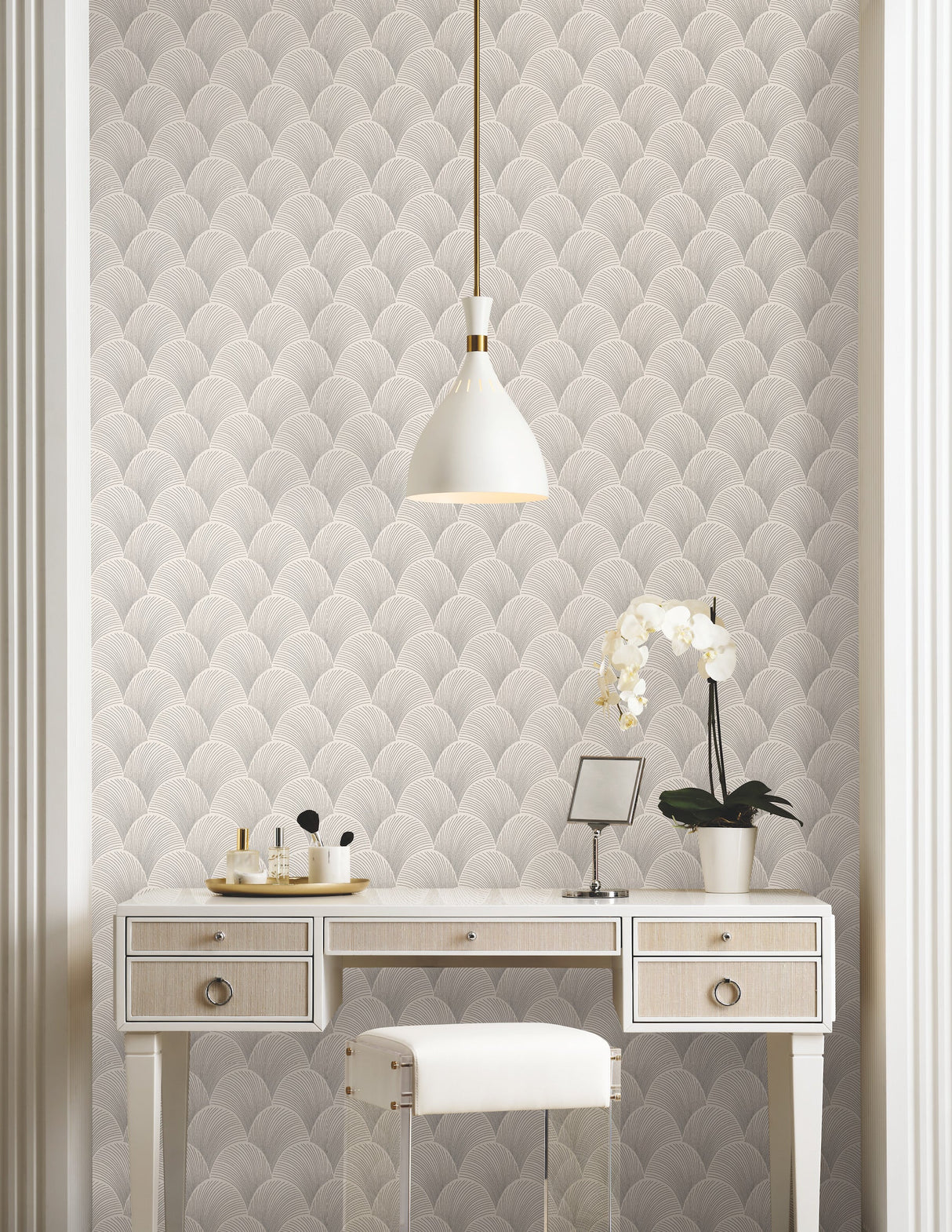Metallic Scallop Wallpaper by Candice Olson Wallcoverings