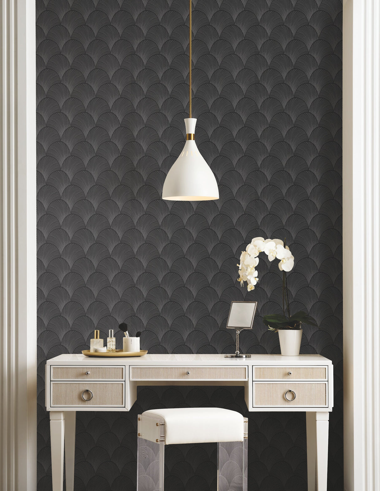 Metallic Scallop Wallpaper by Candice Olson Wallcoverings