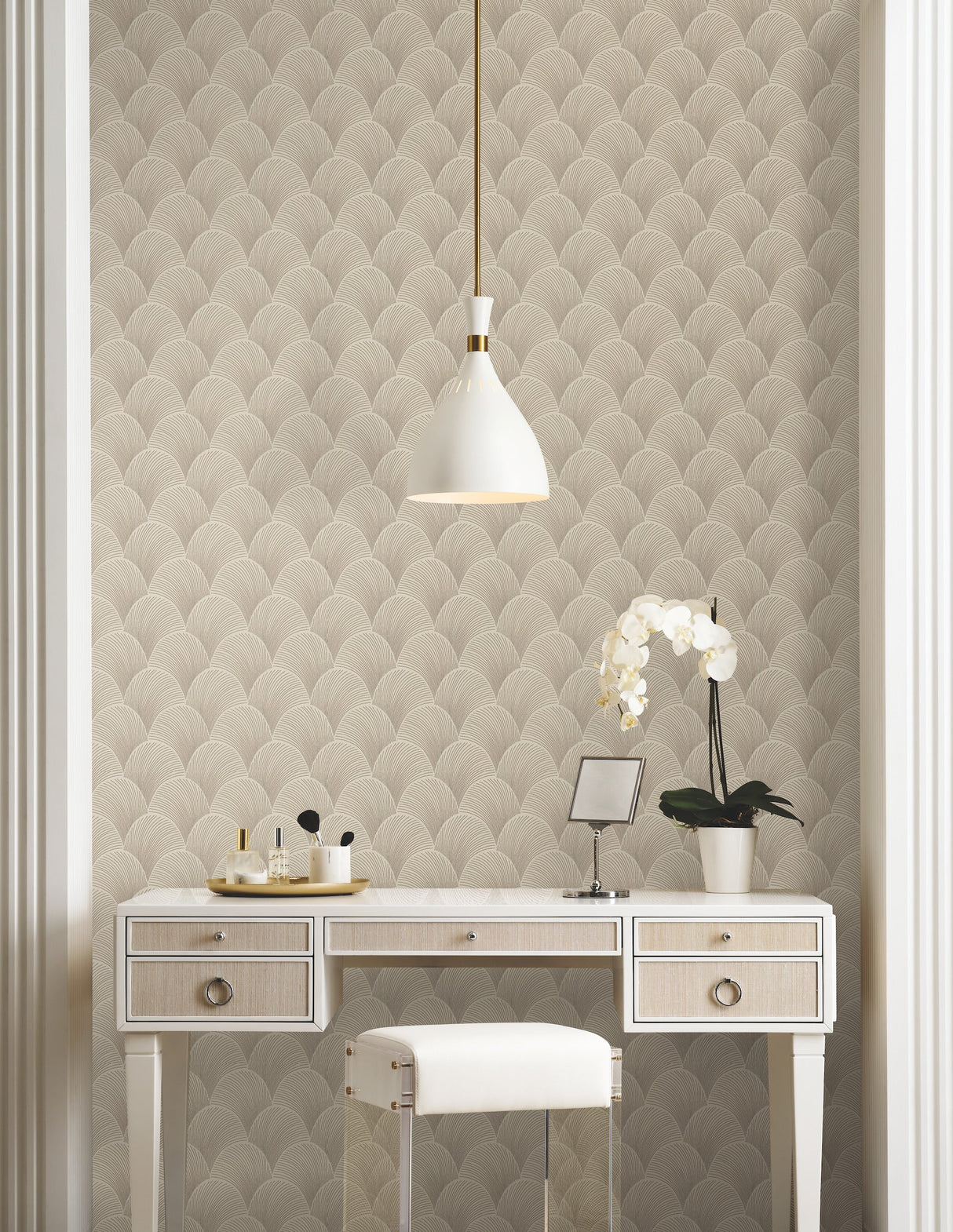 Metallic Scallop Wallpaper by Candice Olson Wallcoverings