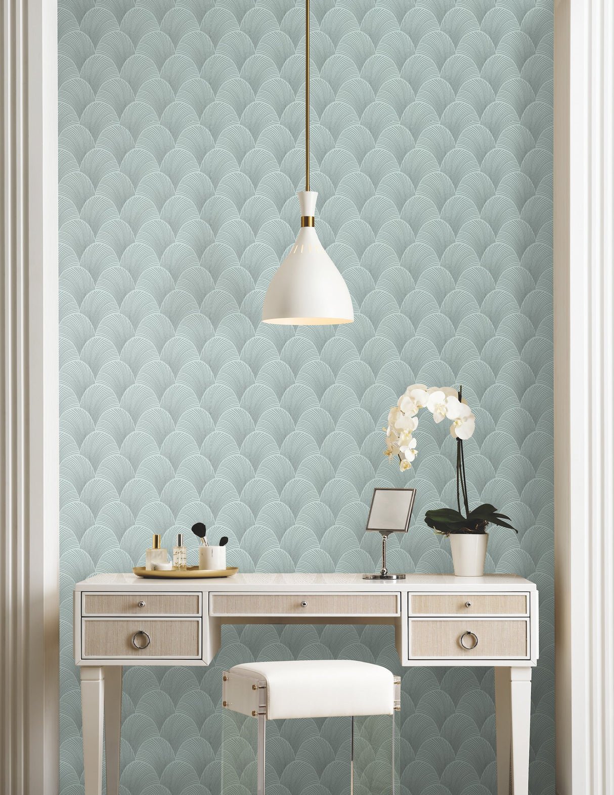 Metallic Scallop Wallpaper by Candice Olson Wallcoverings