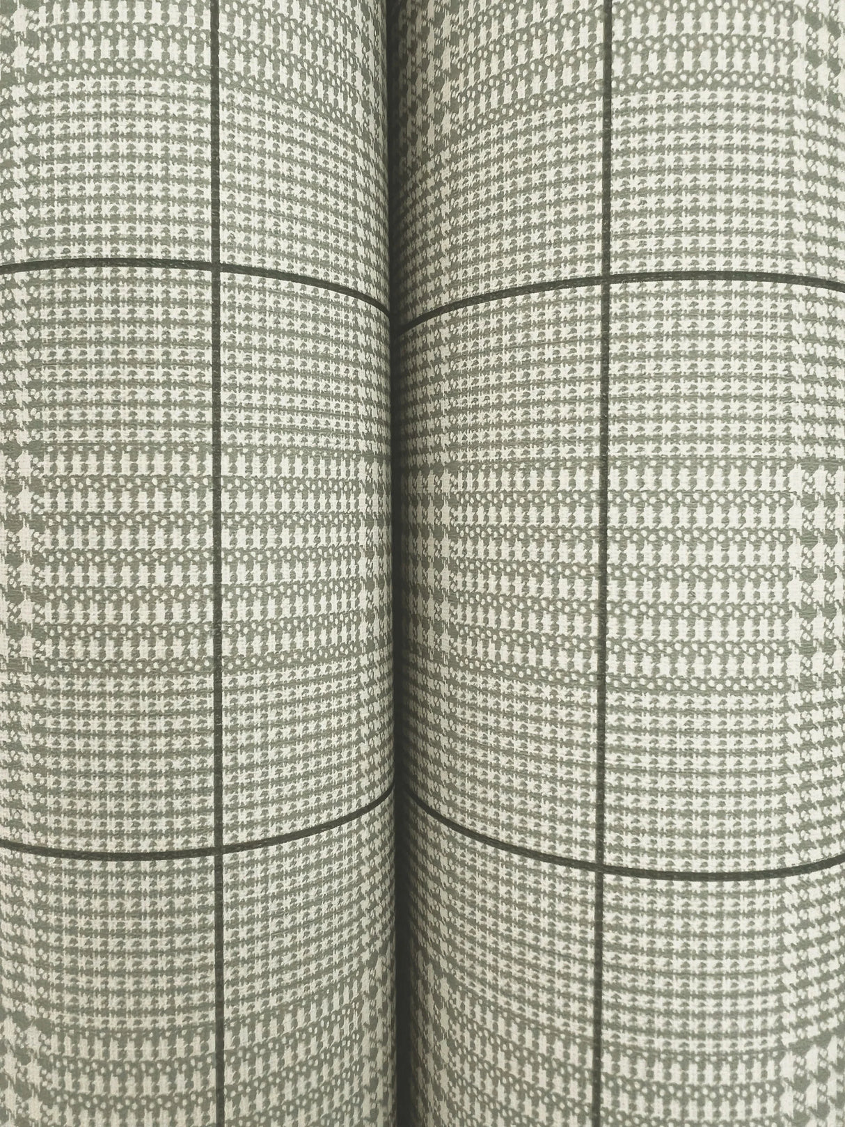 Windsor Wallpaper by Legacy