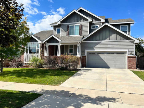 What Are the Signs Your Home’s Exterior Needs Repainting?