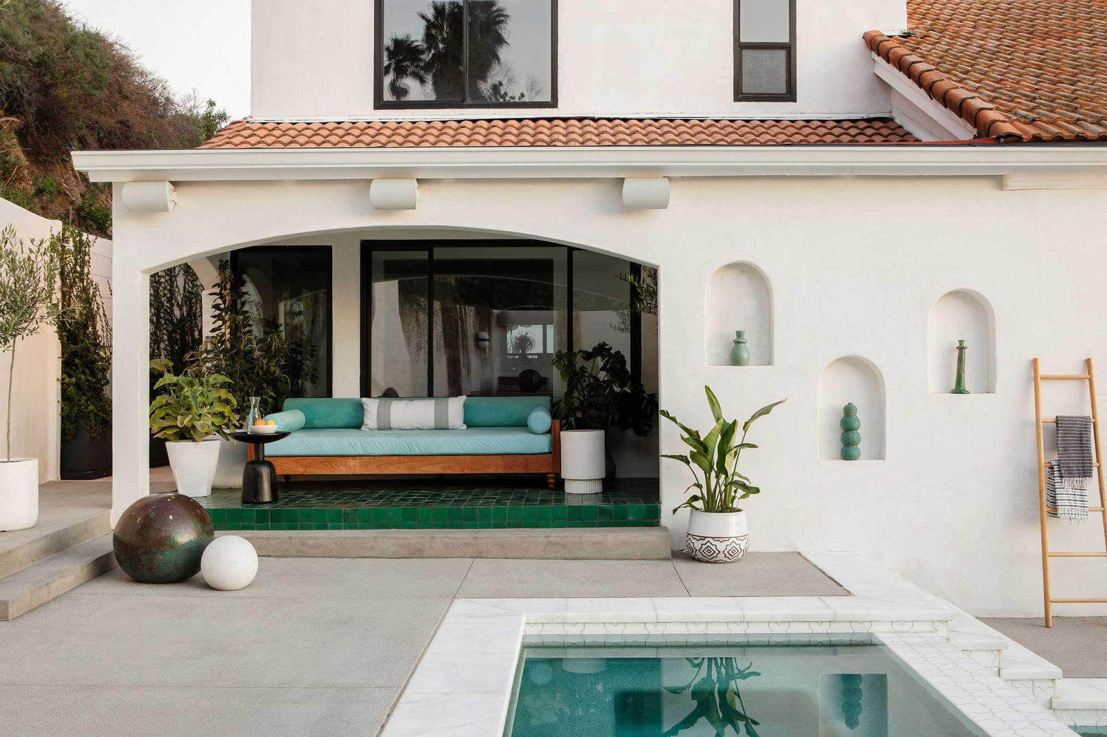How Often Should You Repaint Your Home? Expert Insights