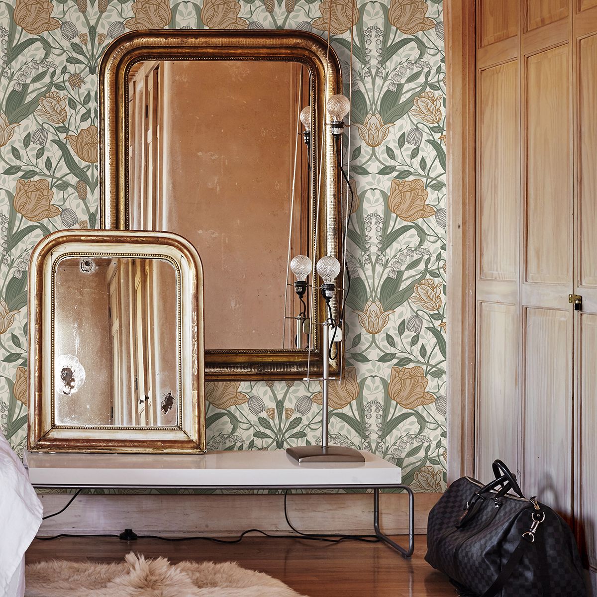 Tulipa Green Floral Wallpaper - Floral Wallpaper