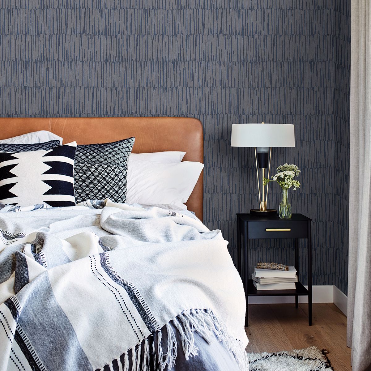 Zandari Navy Distressed Texture Wallpaper - Distressed Wallpaper