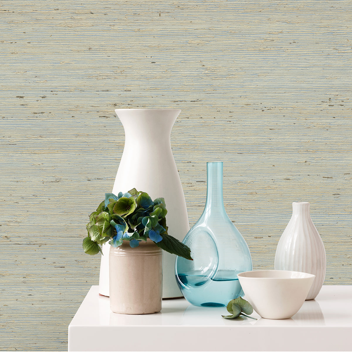 Aiko Silver Sisal Grasscloth Wallpaper - Grasscloth Wallpaper