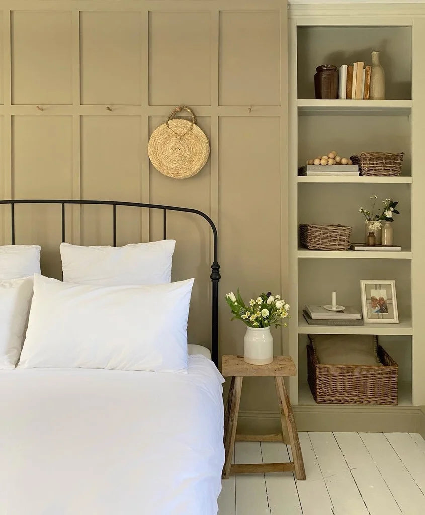 Light Gray No. 17 - Farrow & Ball Paint