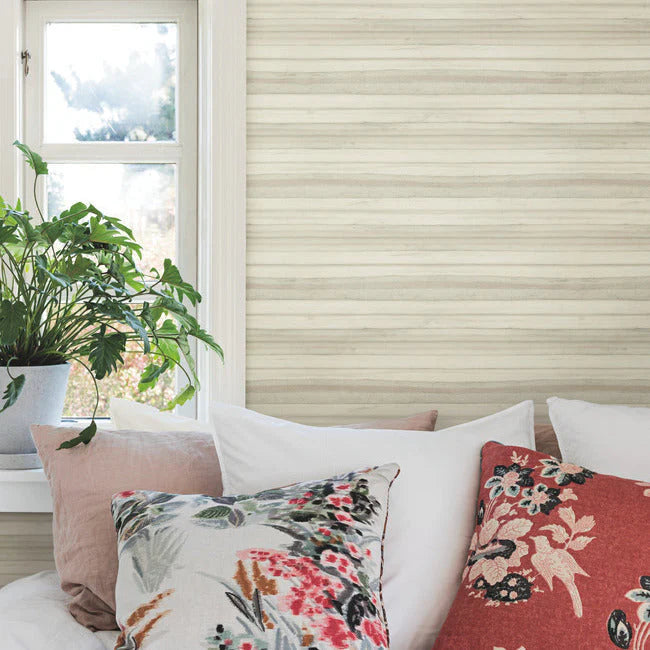 Pandora Leaf Wallpaper by Greenhouse Wallpaper