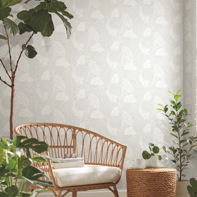 Vinca Wallpaper by Greenhouse Wallpaper